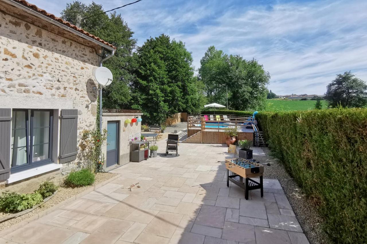 Gite Du Moulin Toucan Berneuil  Екстериор снимка