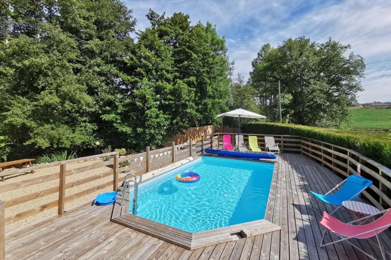 Gite Du Moulin Toucan Berneuil  Екстериор снимка