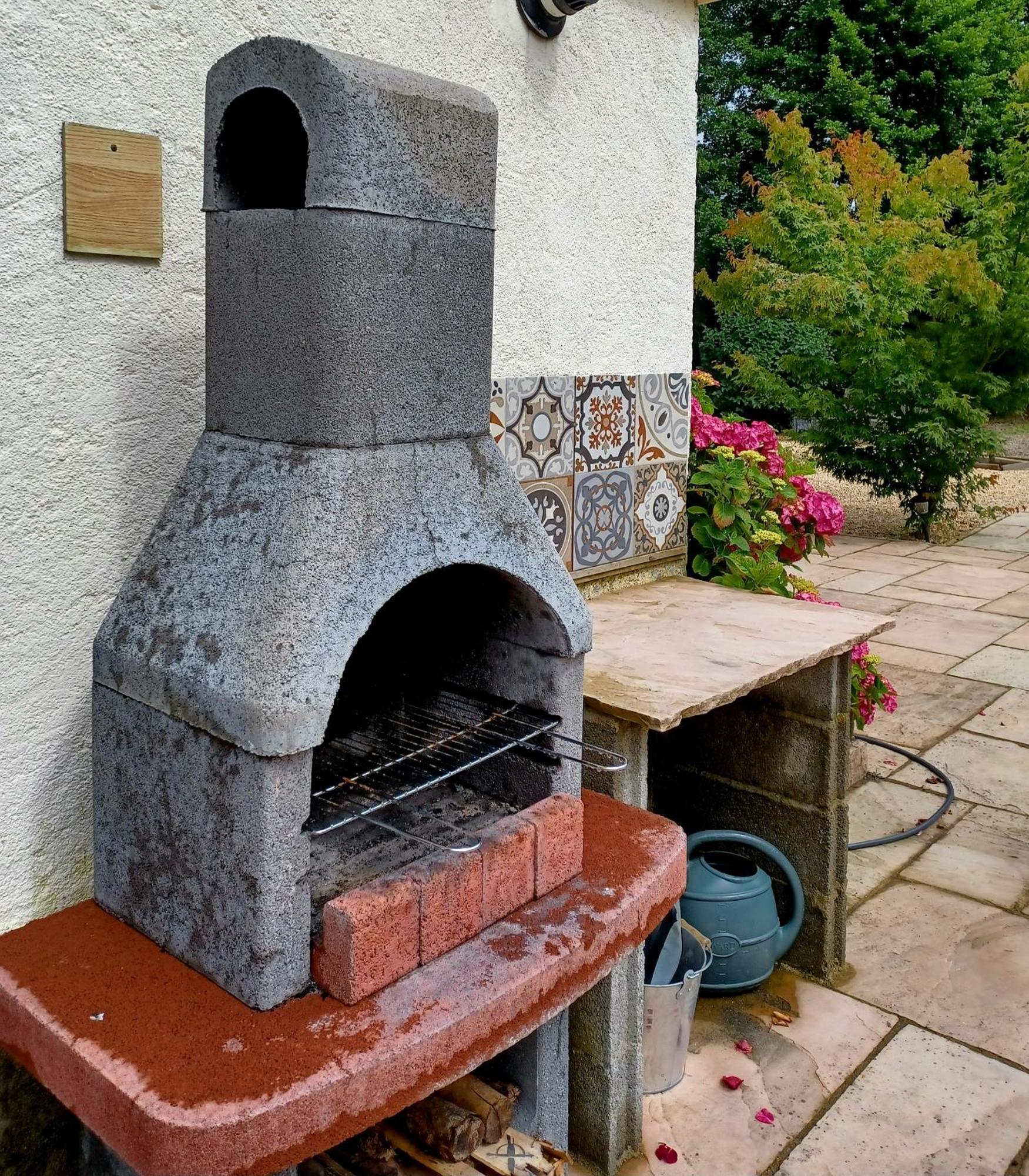 Gite Du Moulin Toucan Berneuil  Екстериор снимка