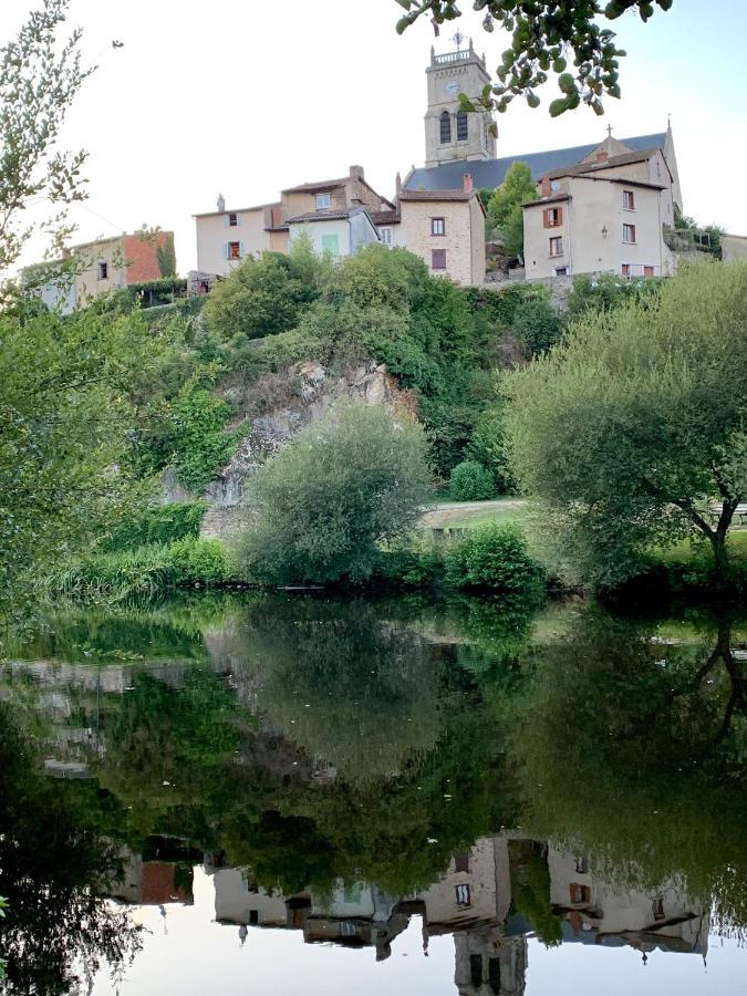 Gite Du Moulin Toucan Berneuil  Екстериор снимка