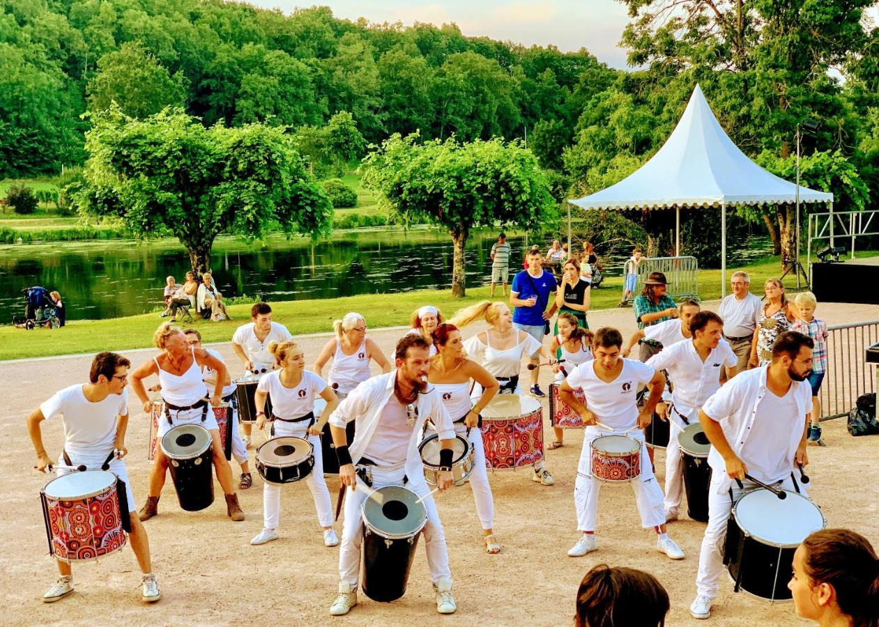 Gite Du Moulin Toucan Berneuil  Екстериор снимка